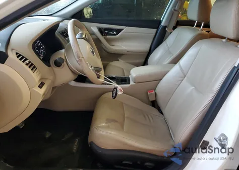 2015 Nissan Altima 2.5 z USA, uszkodzony, nr VIN 1N4AL3AP0FN311289